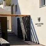 Mayu Pýrgos